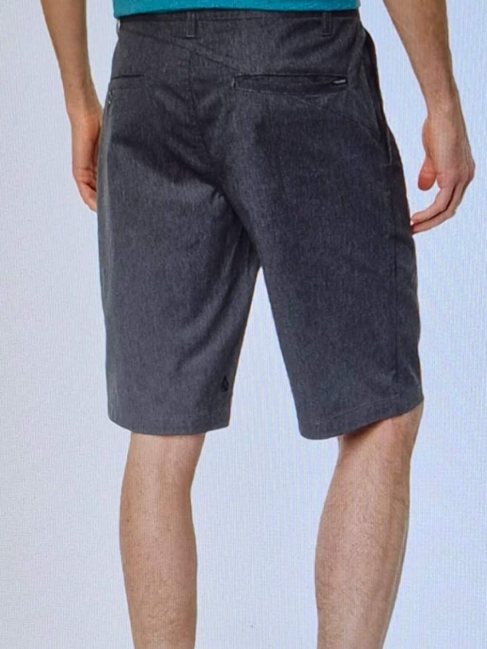 Volcom True to This Men's Black Chino shorts Modern Fit, size 38
